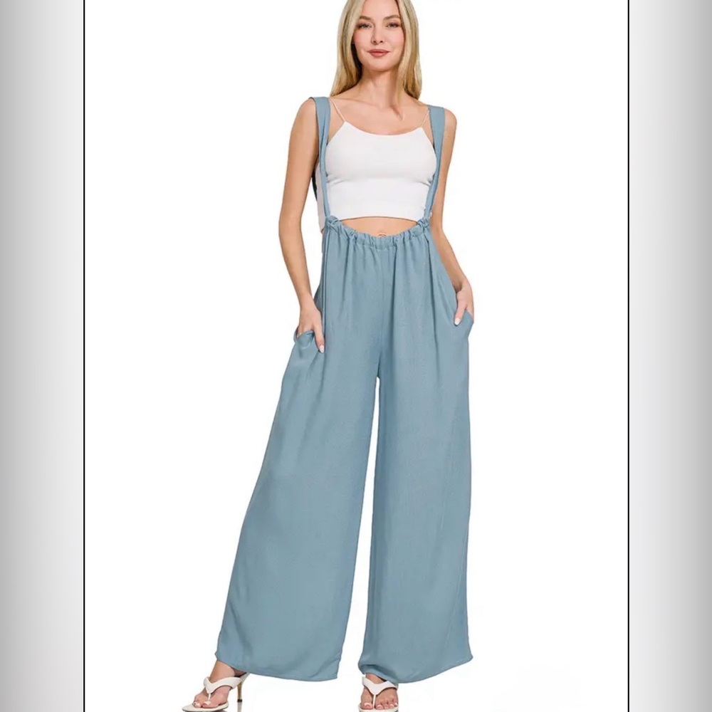 Brand New Zenana Woven Tie Back Suspender Jumpsuit Size Large